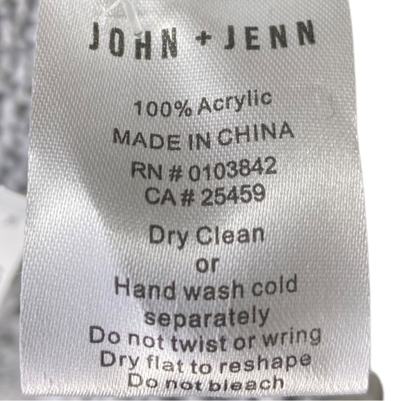 JOHN + JENN CABLE KNIT SLEEVE DETAIL MATERNITY SWEATER Size XS - Picture 8 of 9